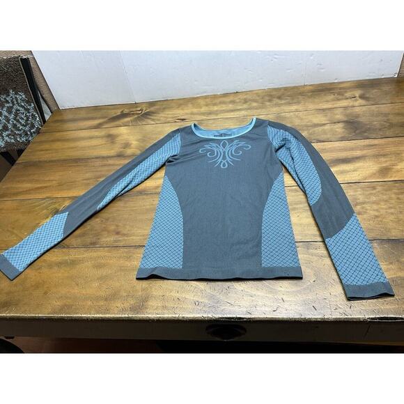 Athleta Tops - Athleta Seamless Long Sleeve Green Top Size XS